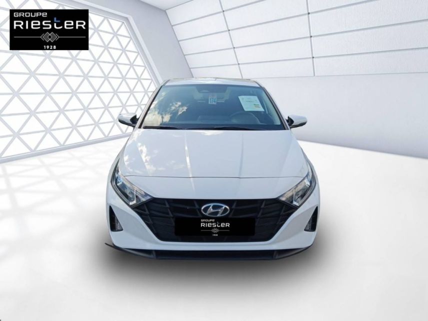 02000 : Hyundai Laon - Protea by Riester - HYUNDAI i20 Initia - i20 III - BLANC - Boîte manuelle - Essence sans plomb