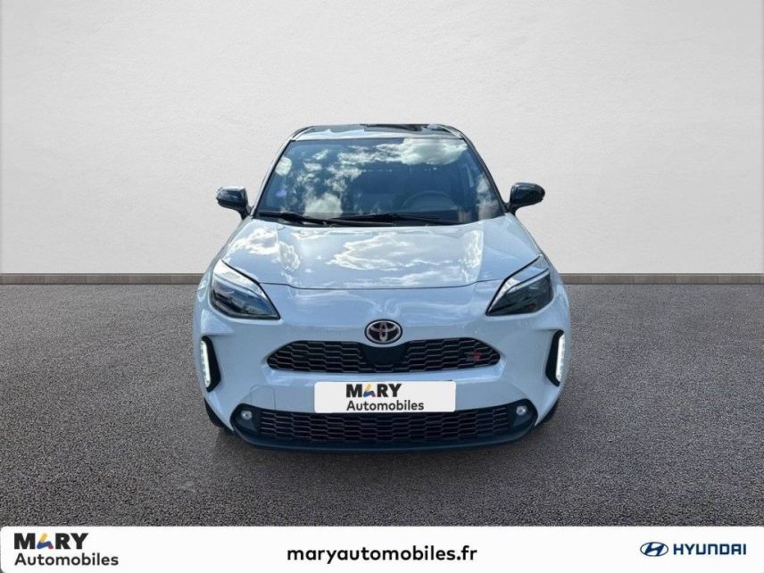 60880 : Hyundai Compiègne - Groupe Mary - TOYOTA YARIS CROSS HYBRIDE GR SPORT - YARIS CROSS - GRIS SHARK - Automate à fonct. Continu - Essence / Courant électrique