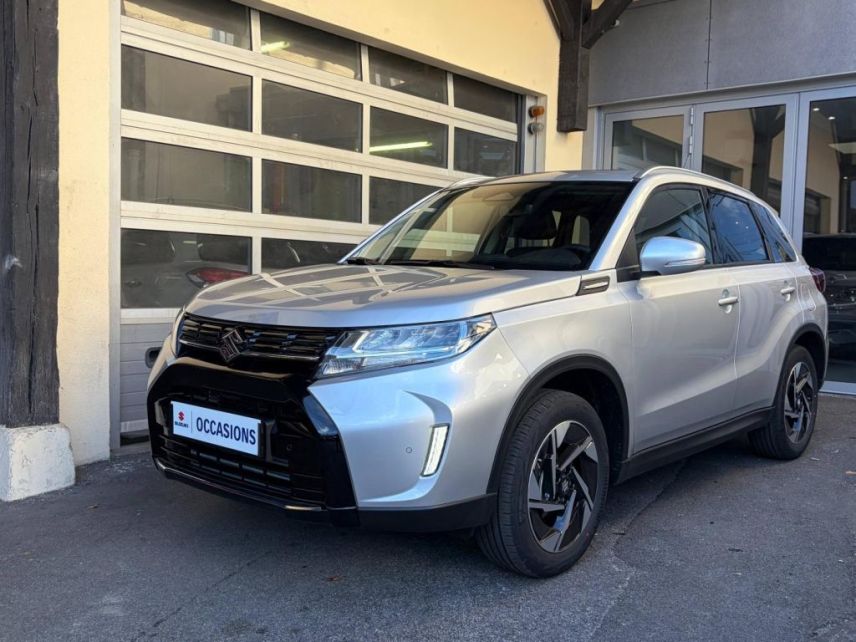 78000 : Hyundai Versailles - SOCOHY - SUZUKI Vitara - Vitara - Silky Silver métallisé - Traction - Essence/Micro-Hybride