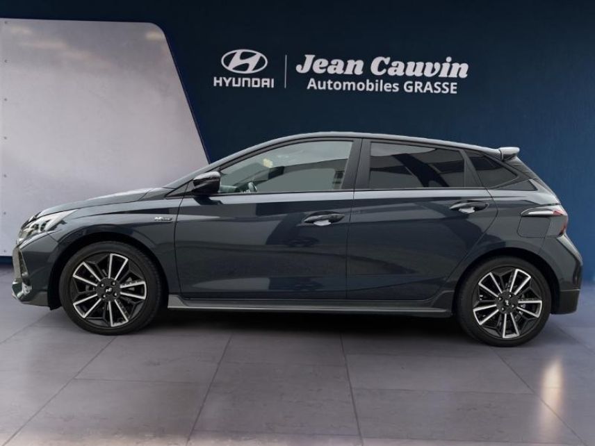 06130 : Hyundai Grasse - Garage Jean Cauvin - HYUNDAI i20 - i20 - Gris Foncé Métal - Traction - Essence/Micro-Hybride