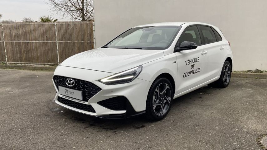 85000 : Hyundai La Roche-sur-Yon - Océane Auto - HYUNDAI i30 N Line - i30 III - Blanc - Boîte séquentielle - Essence sans plomb