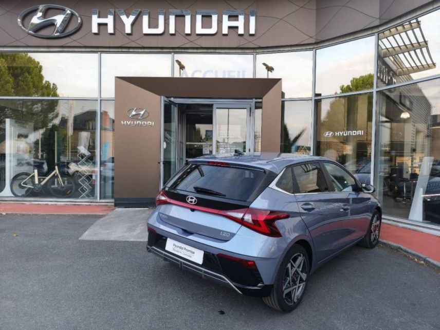 19100 : Hyundai Brive-la-Gaillarde - Garage Pouget - HYUNDAI i20 - i20 - Meta Blue Métal - Traction - Essence/Micro-Hybride
