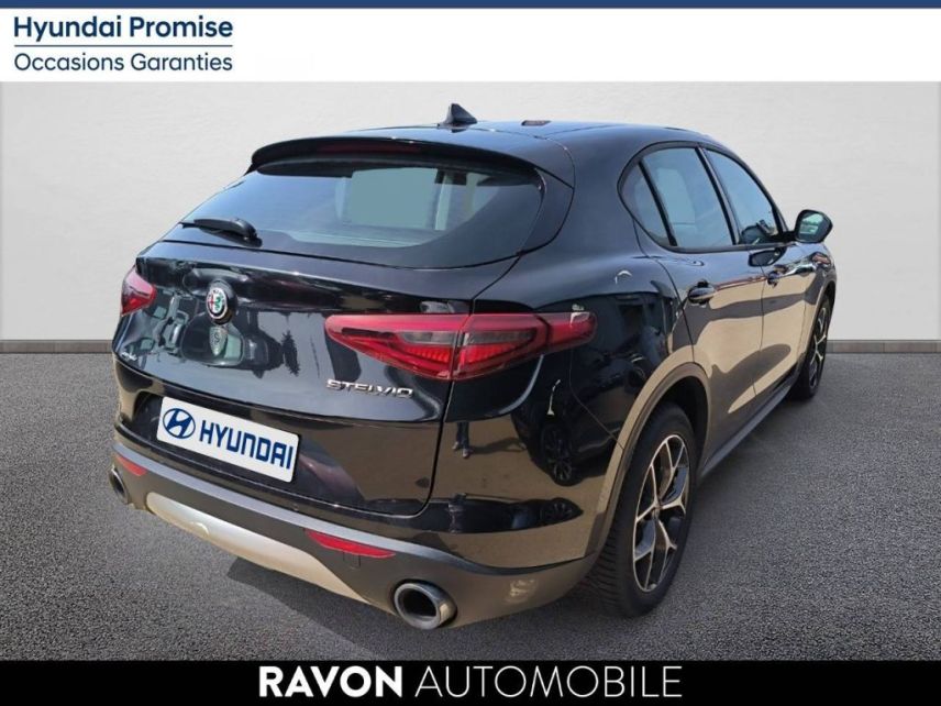42100 : Hyundai Saint-Etienne - Ravon Automobile - ALFA ROMEO STELVIO MY20 Super - STELVIO - COLORE ESTERNO (Černá Vulcano) - Boîte automatique - Diesel