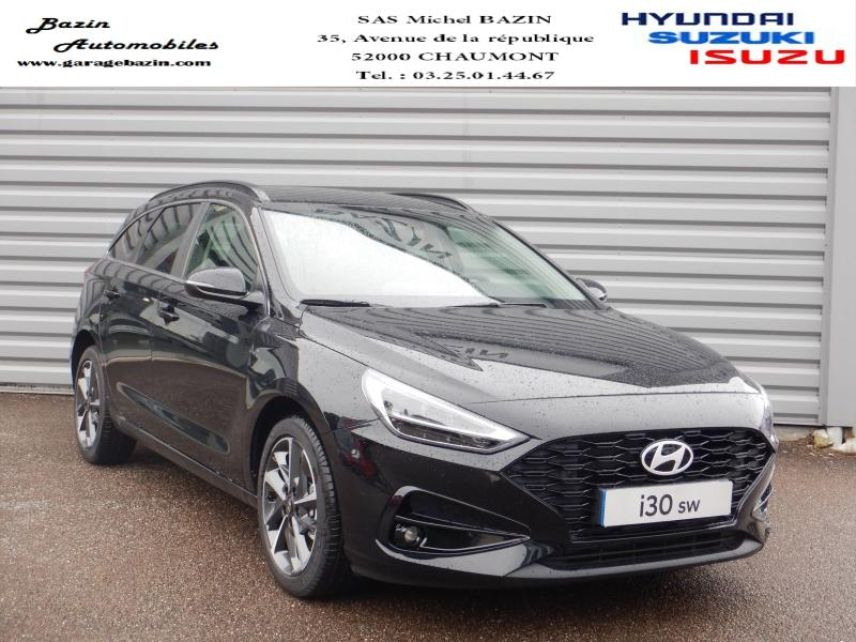 52000 : Hyundai Chaumont - Garage Michel Bazin - HYUNDAI i30 SW - i30 SW - Abyss Black métal - Traction - Essence