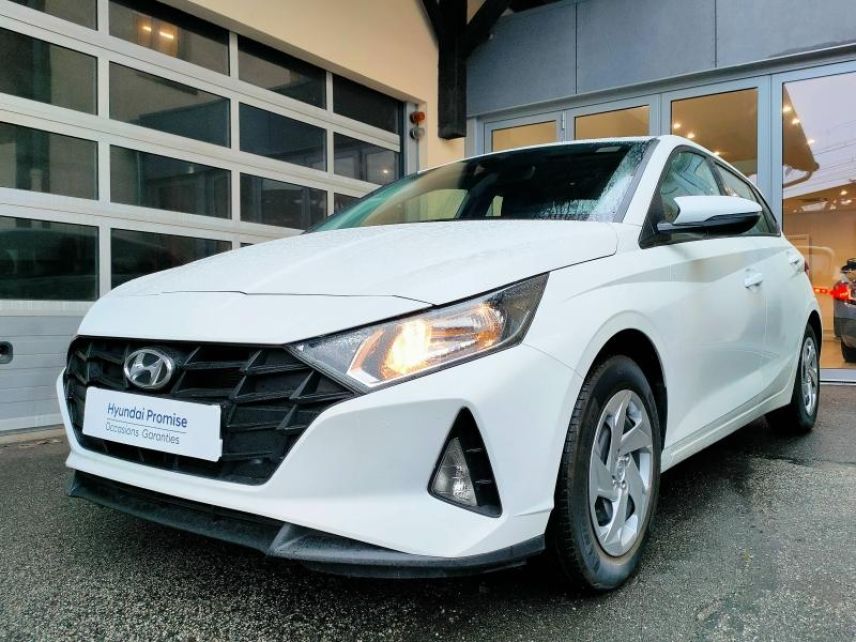 78000 : Hyundai Versailles - SOCOHY - HYUNDAI i20 - i20 - Polar White - Traction - Essence