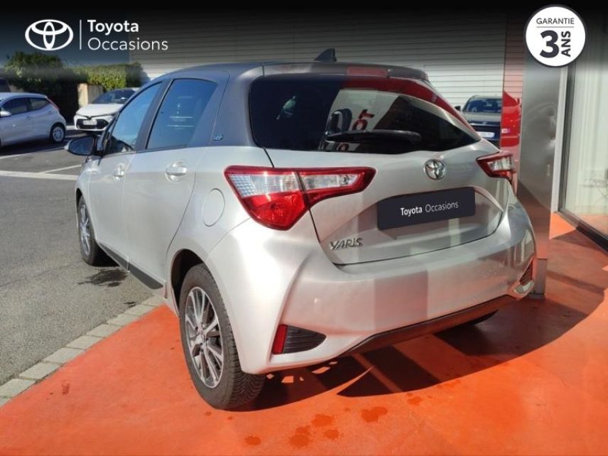 50000 : Hyundai Saint-Lô - GCA - TOYOTA Yaris - Yaris - Gris Aluminium bi-ton Toit Gris Atlas - Traction - Essence