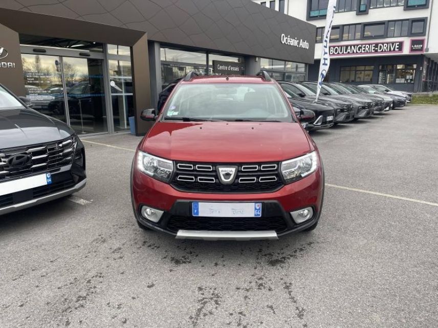 64100 : Hyundai Bayonne - Oceanic Auto - DACIA Sandero - Sandero - Rouge Fusion - Traction - Essence