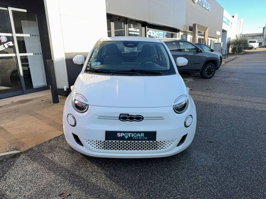 04100 : Hyundai Manosque - Pedinielli - FIAT 500e BERLINE MY22 SERIE 1 STEP 2 Icône Plus - 500 III - Blanc - Automate à fonct. Continu - Courant électrique