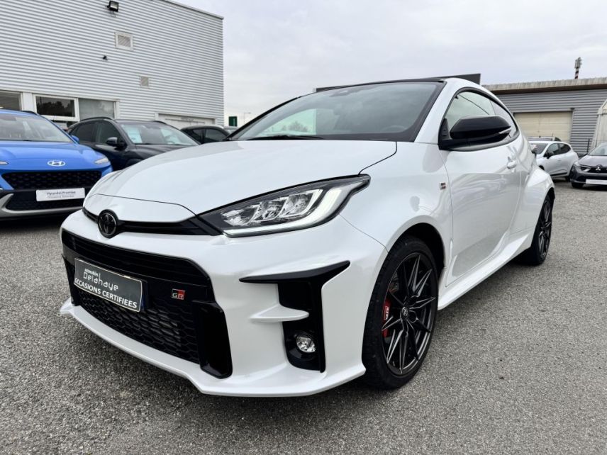 31683 : Hyundai Toulouse Sud Labège - Automobiles Delahaye - TOYOTA YARIS GR Track - YARIS IV - Blanc - Boîte manuelle - Essence sans plomb
