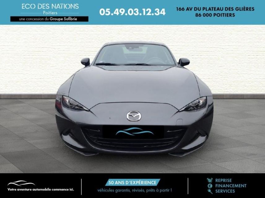 86000 : Hyundai Poitiers - Eco des Nations - MAZDA MX-5 RF - MX-5 RF - Gris - Propulsion - Essence
