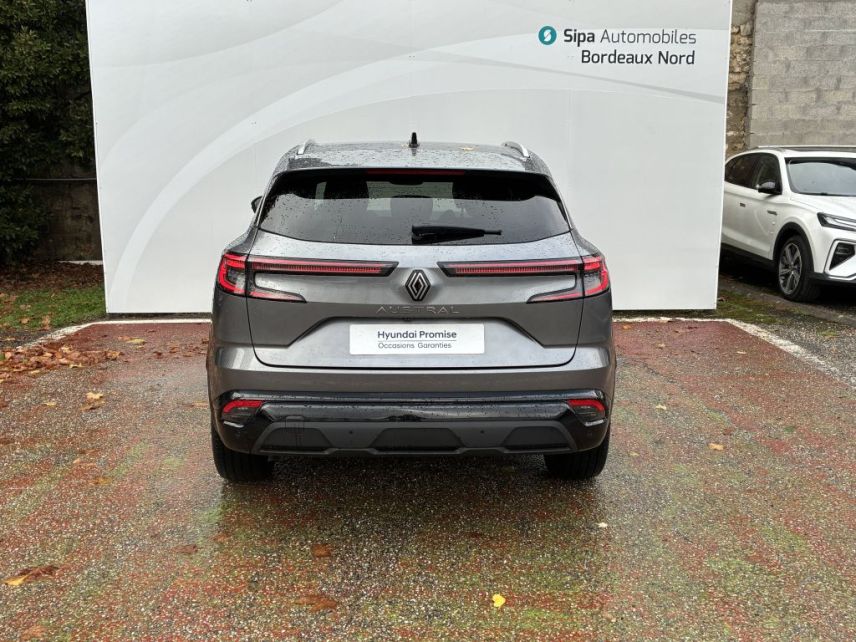 33110 : Hyundai Bordeaux Nord Le Bouscat - Sipa Automobiles - RENAULT AUSTRAL Iconic - AUSTRAL (09/2022-04/2025) - Gris - Boîte automatique - Essence sans plomb