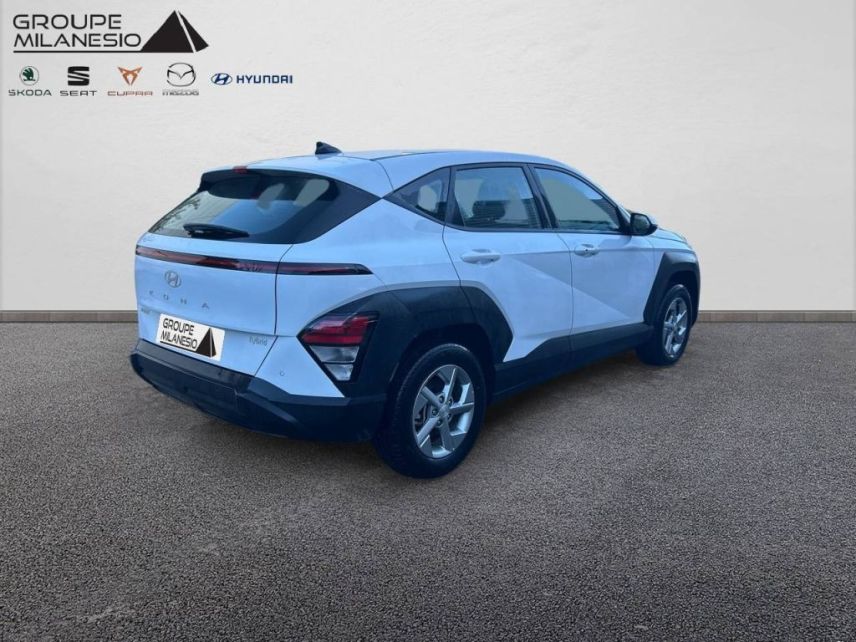 13290 : Hyundai Aix en Provence - Cap Milanesio - HYUNDAI KONA Intuitive - KONA II - ATLAS WHITE - Automate sequentiel - Essence / Courant électrique