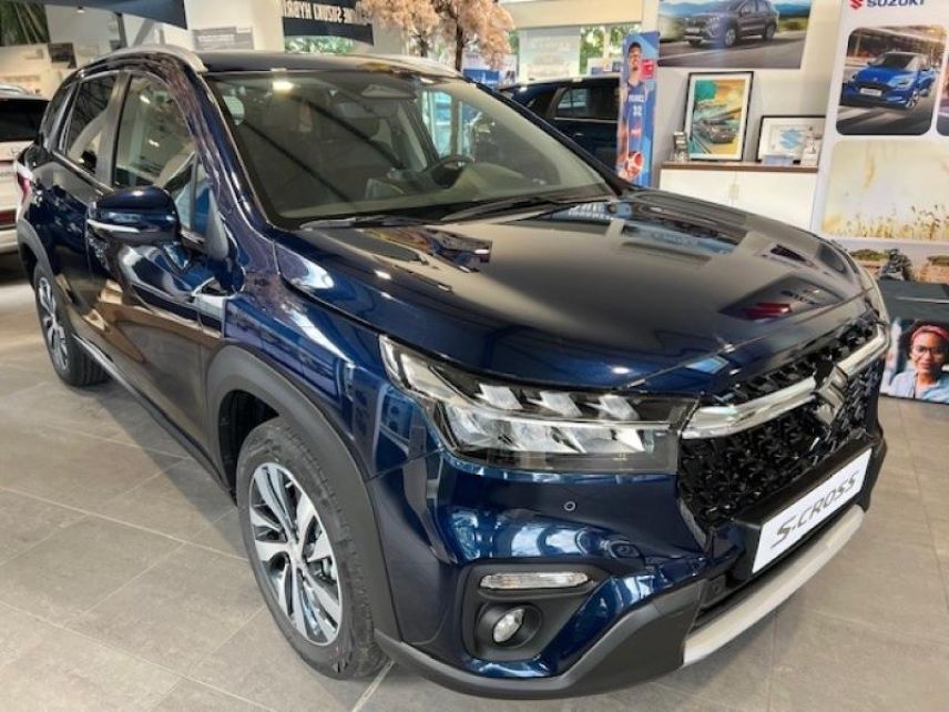 89100 : Hyundai Sens - APS - SUZUKI S-Cross - S-Cross - Sphere Blue métallisé - Transmission intégrale - Essence/Micro-Hybride