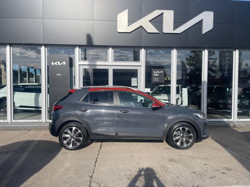 89100 : Hyundai Sens - APS - KIA Stonic - Stonic - Gris Magnétique métallisé / Toit Noir - Traction - Essence/Micro-Hybride