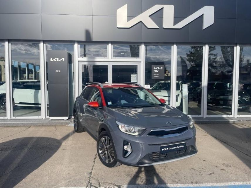 89100 : Hyundai Sens - APS - KIA Stonic - Stonic - Gris Magnétique métallisé / Toit Noir - Traction - Essence/Micro-Hybride