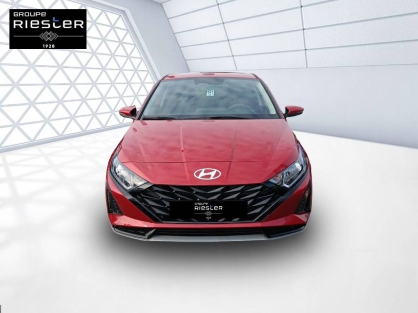 02000 : Hyundai Laon - Protea by Riester - HYUNDAI i20 Creative - i20 III - Rouge - Boîte manuelle - Essence sans plomb