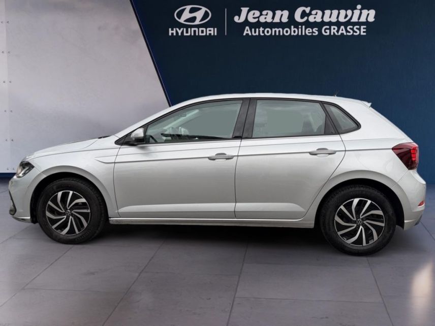06130 : Hyundai Grasse - Garage Jean Cauvin - VOLKSWAGEN POLO Life - POLO VI - Gris - Boîte manuelle - Essence sans plomb