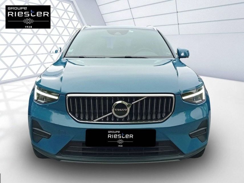 77600 : Hyundai Bussy-Saint-Georges - Protea by Riester - VOLVO XC40 Start - XC40 - Bleu - Boîte automatique - Essence / Courant électrique