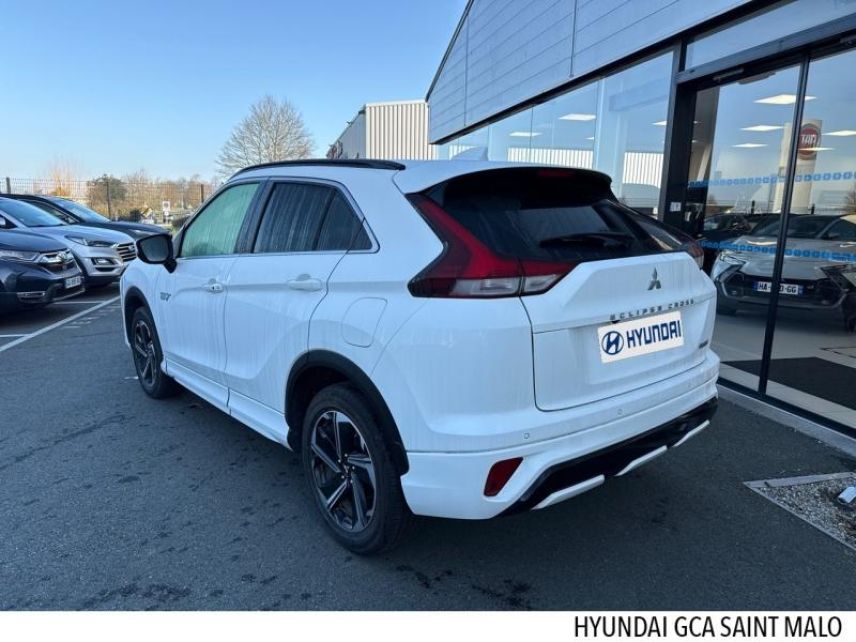 35400 : Hyundai Saint-Malo - GCA - MITSUBISHI Eclipse Cross - Eclipse Cross - Blanc - Transmission intégrale - Hybride rechargeable : Essence/Electrique