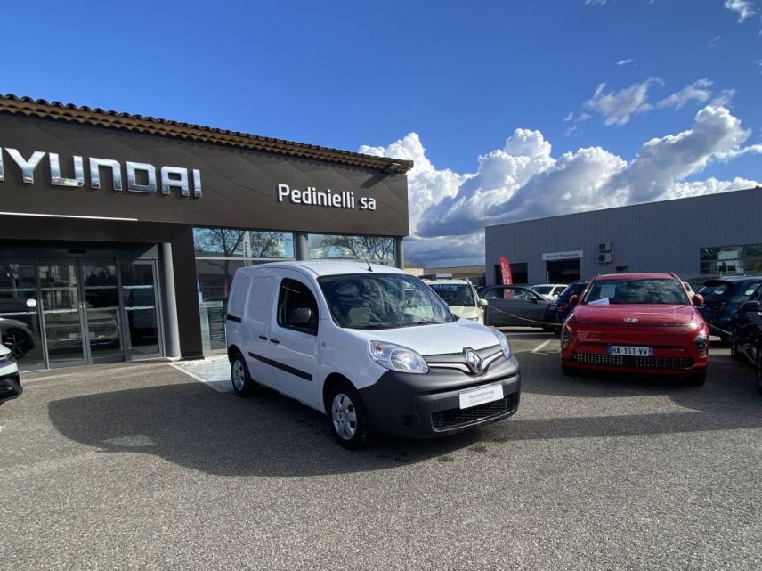 84120 : Hyundai PERTUIS - SA PEDINIELLI - RENAULT KANGOO EXPRESS GRAND CONFORT - KANGOO EXPRESS II - BLANC - Boîte manuelle - Diesel