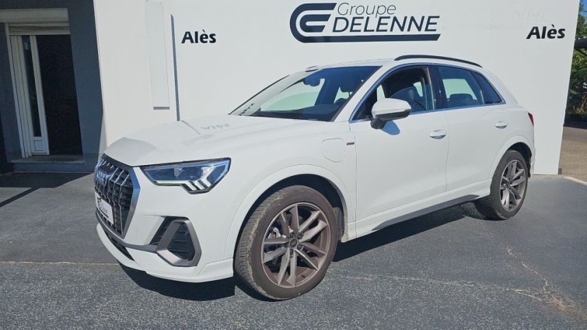 30100 : Hyundai Alès - Auto Hall - AUDI Q3 S line - Q3 II - Blanc - Automate sequentiel - Essence / Courant électrique