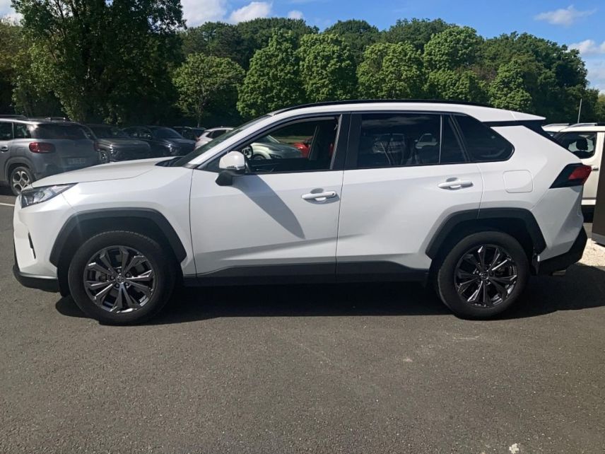 49070 : Hyundai Angers - Oceane Automobiles - TOYOTA RAV4 HYBRIDE MY22 Lounge - RAV4 V - Blanc - Automate à fonct. Continu - Essence / Courant électrique
