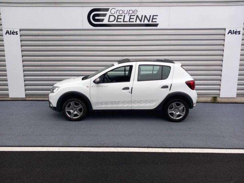 30100 : Hyundai Alès - Auto Hall - DACIA SANDERO Evasion - SANDERO II - Blanc - Boîte manuelle - Essence ou gaz