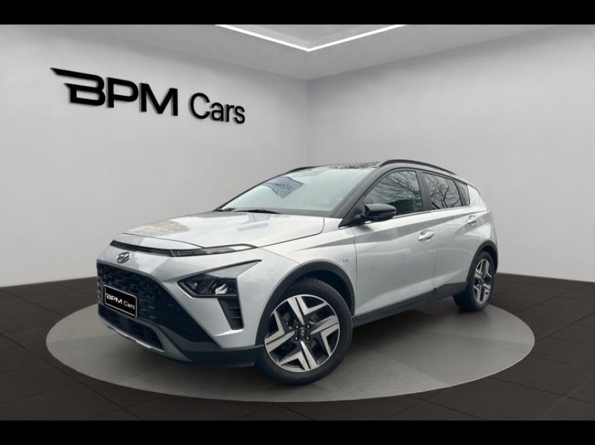 92250 : Hyundai La Garenne-Colombes - BPM Cars - HYUNDAI Bayon - Bayon - Sleek Silver Métal/Toit/rétros Black - Traction - Essence/Micro-Hybride