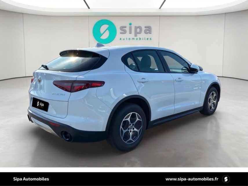 31200 : Hyundai TOULOUSE NORD - AUTO NORD - ALFA ROMEO STELVIO MY22 Super - STELVIO - Blanc - Boîte automatique - Diesel