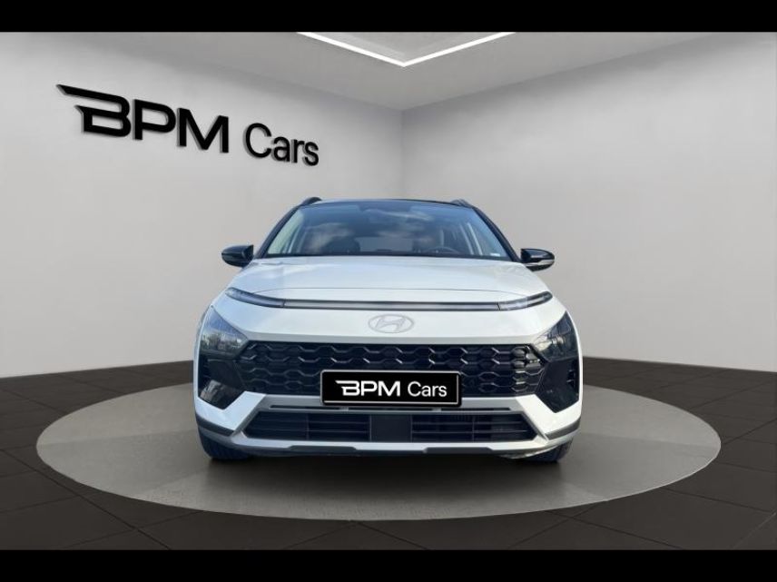 75013 : Hyundai Paris 13 - BPM Cars - HYUNDAI Bayon - Bayon - Atlas White/Toit+rétros Black - Traction - Essence