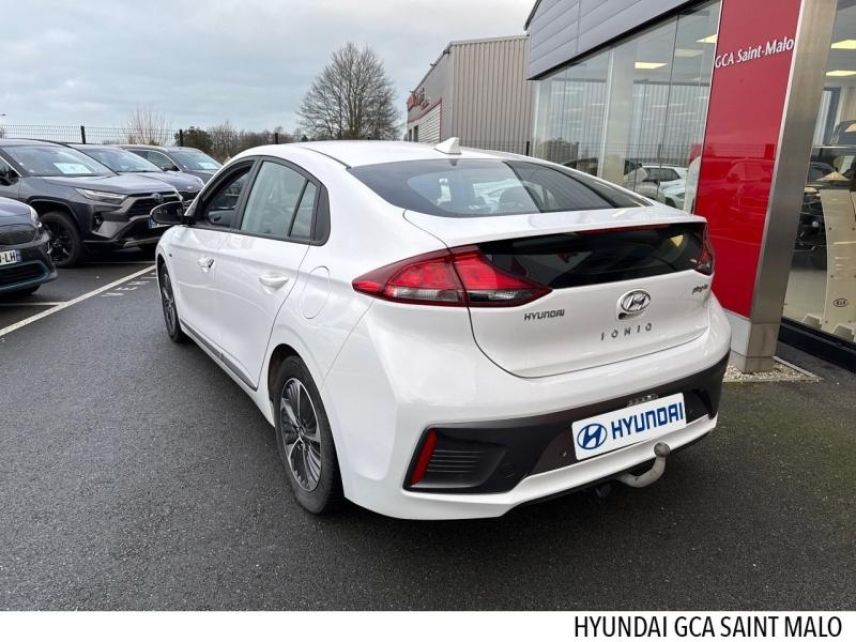 35400 : Hyundai Saint-Malo - GCA - HYUNDAI Ioniq - Ioniq - Polar White - Traction - Hybride rechargeable : Essence/Electrique