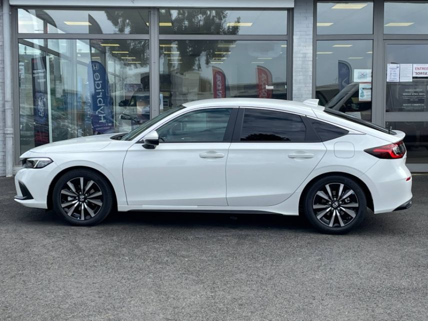 57200 : Hyundai Sarreguemines - Theobald Automobiles - HONDA Civic - Civic - Blanc Platine Nacré - Traction - Hybride : Essence/Electrique
