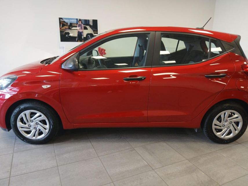 69300 : Hyundai Lyon Nord - Groupe Central Autos - HYUNDAI i10 Initia - i10 III - Rouge - Boîte manuelle - Essence sans plomb