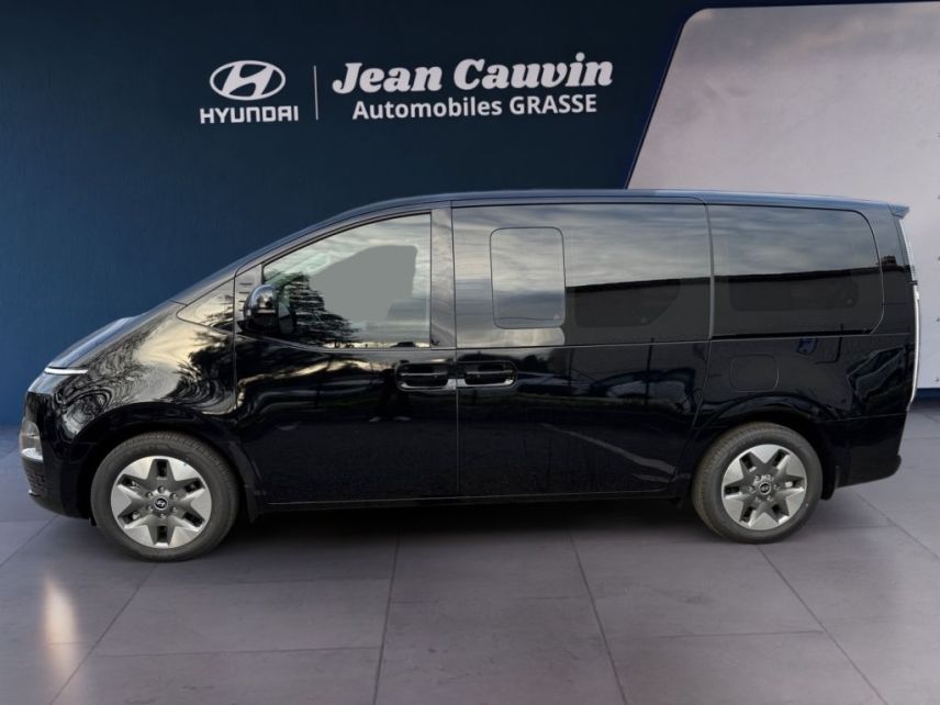 06130 : Hyundai Grasse - Garage Jean Cauvin - HYUNDAI STARIA Executive - STARIA - Noir - Boîte automatique - Essence / Courant électrique