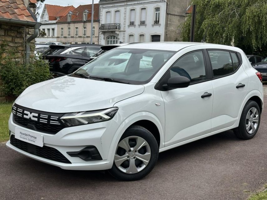 62360 : Hyundai Boulogne-sur-Mer - Garage Du Château - DACIA SANDERO Essential - SANDERO III - Blanc - Boîte manuelle - Essence sans plomb