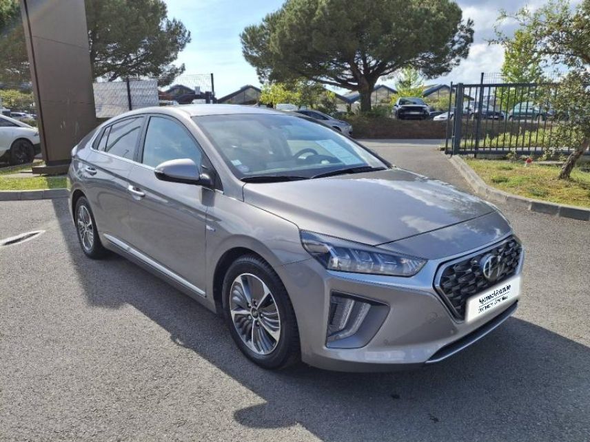 56000 : Hyundai Vannes - Park Lann Automobiles - HYUNDAI Ioniq - Ioniq - Amazon Grey Métal - Traction - Hybride rechargeable : Essence/Electrique