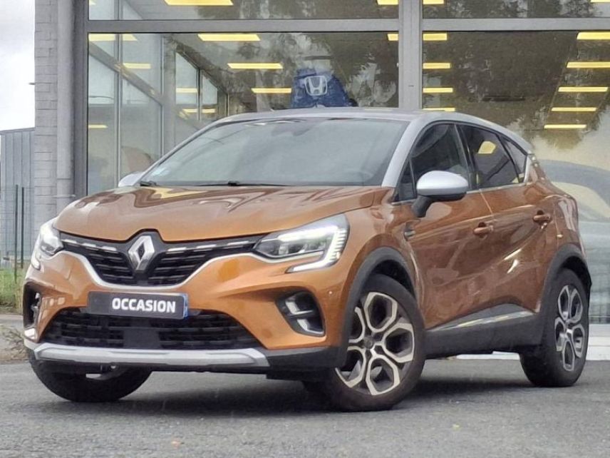 57200 : Hyundai Sarreguemines - Theobald Automobiles - RENAULT Captur - Captur - Orange Atacama/Noir Etoile - Traction - Essence