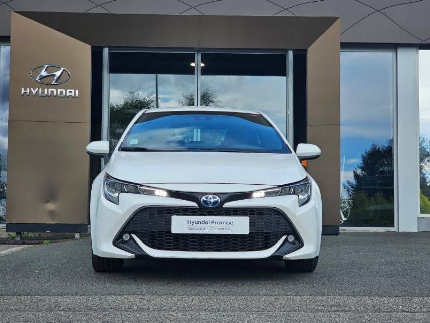 29000 : Hyundai Quimper - Iroise Automobiles - TOYOTA Corolla - Corolla - Blanc Pur - Traction - Hybride : Essence/Electrique