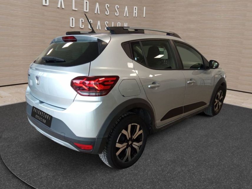 83130 : Hyundai Toulon - Autodif SAS - Groupe BALDASSARI - DACIA SANDERO Stepway Confort - SANDERO III - Gris - Boîte manuelle - Essence sans plomb