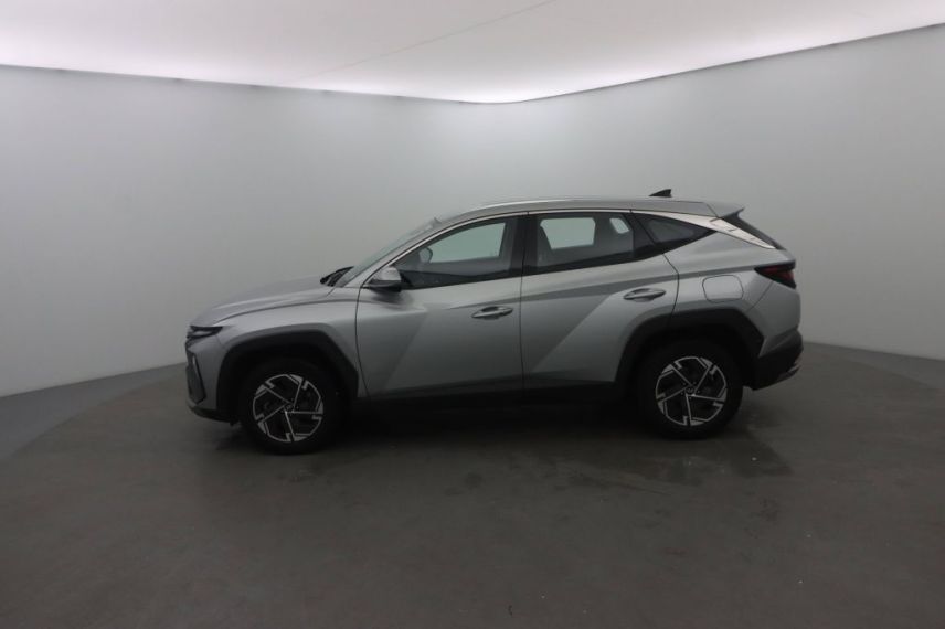 60440 : Stock constructeur - HYUNDAI TUCSON Initia - TUCSON IV - Gris - Boîte automatique - Essence / Courant électrique