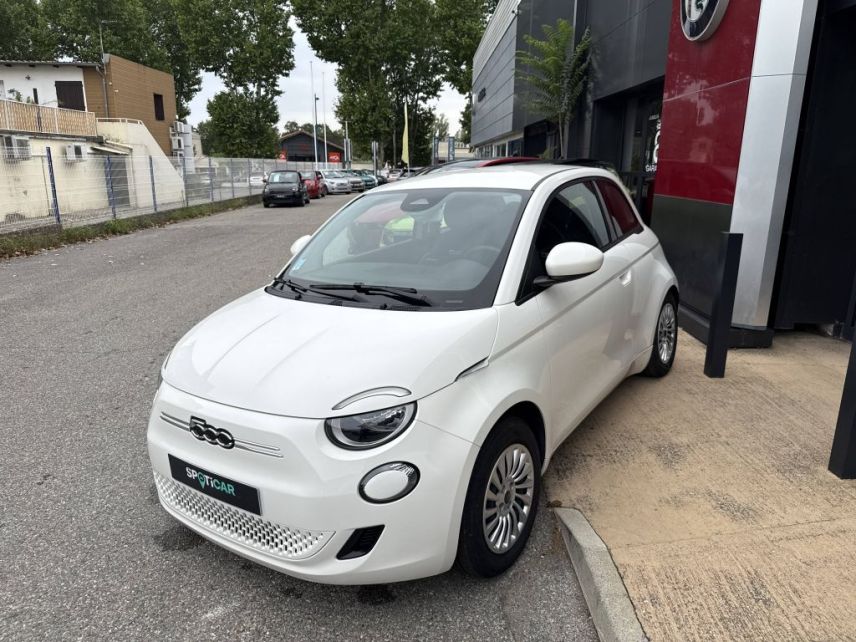 04100 : Hyundai Manosque - Pedinielli - FIAT 500e BERLINE MY22 SERIE 1 STEP 1 Action - 500 III ELECTRIQUE - Blanc - Automate à fonct. Continu - Courant électrique