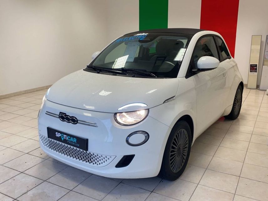 04100 : Hyundai Manosque - Pedinielli - FIAT 500C NOUVELLE Icône - 500 III - Bossanova White - Automate à fonct. Continu - Courant électrique