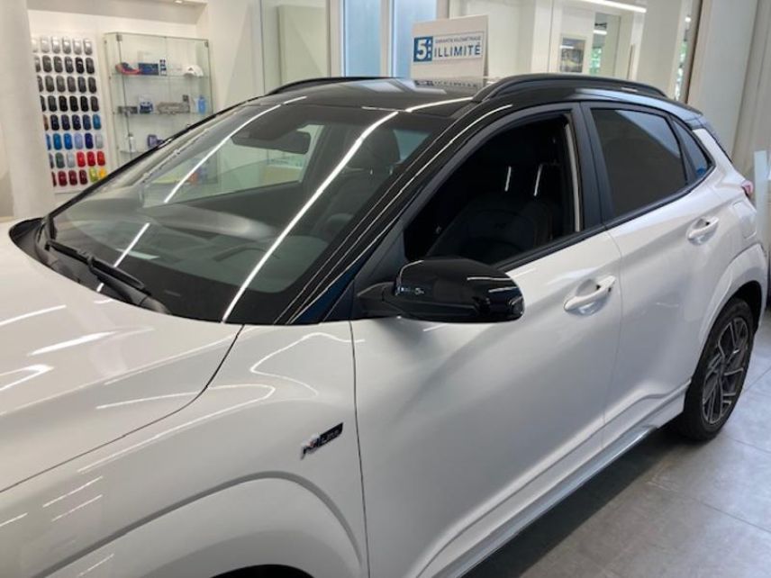75013 : Hyundai Paris 13 - Bayard Automobiles - HYUNDAI Kona - Kona - Atlas White/Toit/rétros Black - Traction - Essence/Micro-Hybride