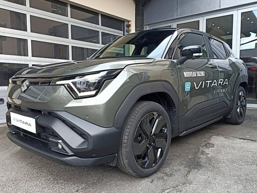 78000 : Hyundai Versailles - SOCOHY - SUZUKI Vitara - Vitara - So'Color Land Breeze Green/Toit Noir - Traction - Electrique