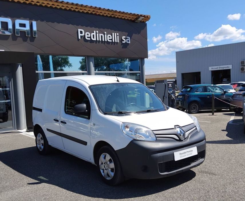 84120 : Hyundai PERTUIS - SA PEDINIELLI - RENAULT KANGOO EXPRESS CONFORT - KANGOO EXPRESS II - BLANC - Boîte manuelle - Diesel