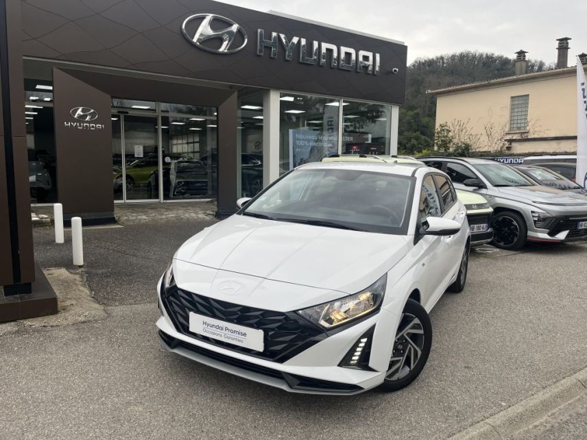38200 : Hyundai Vienne - Groupe Central Autos - HYUNDAI i20 Intuitive - i20 III - Blanc - Boîte manuelle - Essence sans plomb