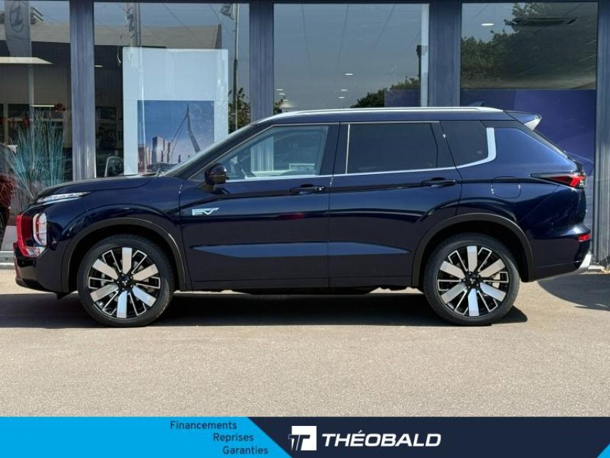 57100 : Hyundai Thionville - Théobald Automobiles - MITSUBISHI Outlander - Outlander - Blanc - Transmission intégrale - Hybride rechargeable : Essence/Electrique