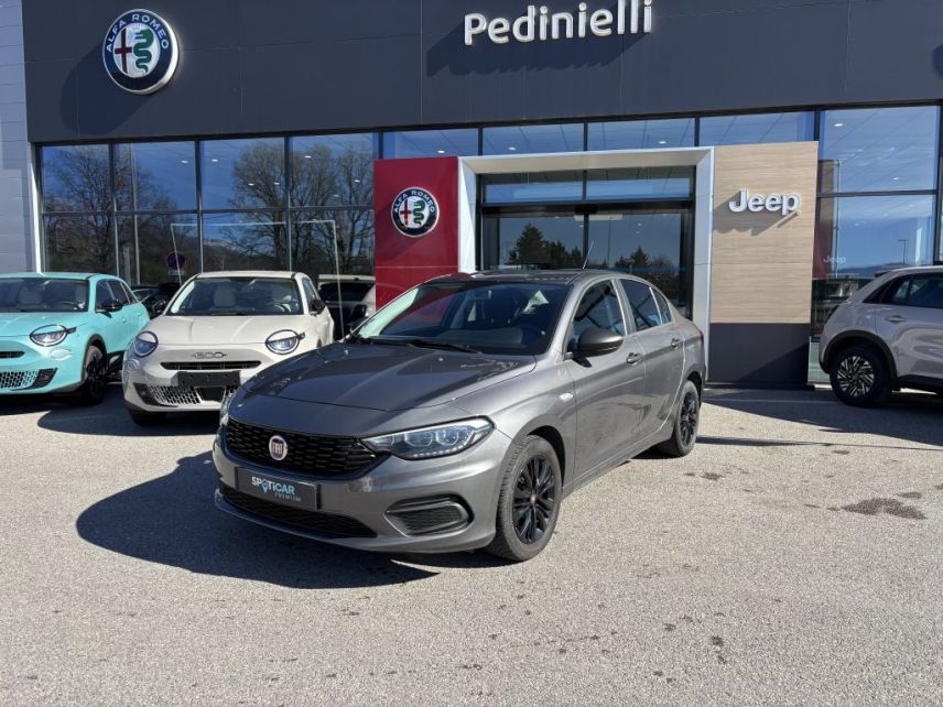 04100 : Hyundai Manosque - Pedinielli - FIAT TIPO MY20 Street - TIPO II - Gris - Boîte manuelle - Essence sans plomb