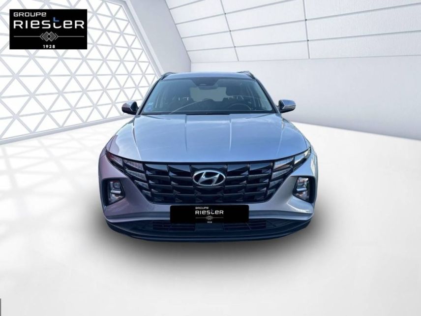 02200 : Hyundai Soissons - Protea by Riester - HYUNDAI TUCSON Business - TUCSON IV - gris - Boîte automatique - Essence / Courant électrique