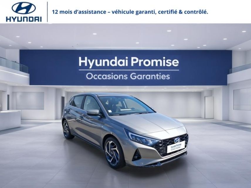 56000 : Hyundai Vannes - Park Lann Automobiles - HYUNDAI i20 - i20 - Elemental Brass Métal/Toit/rétros Black - Traction - Essence/Micro-Hybride